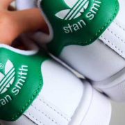 メンズ白スニーカー！コーデ徹底攻略！大人におすすめ最強モデルも大特集